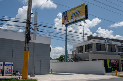 Caguas - Espacio de Publicidad - Ave. Gurabo