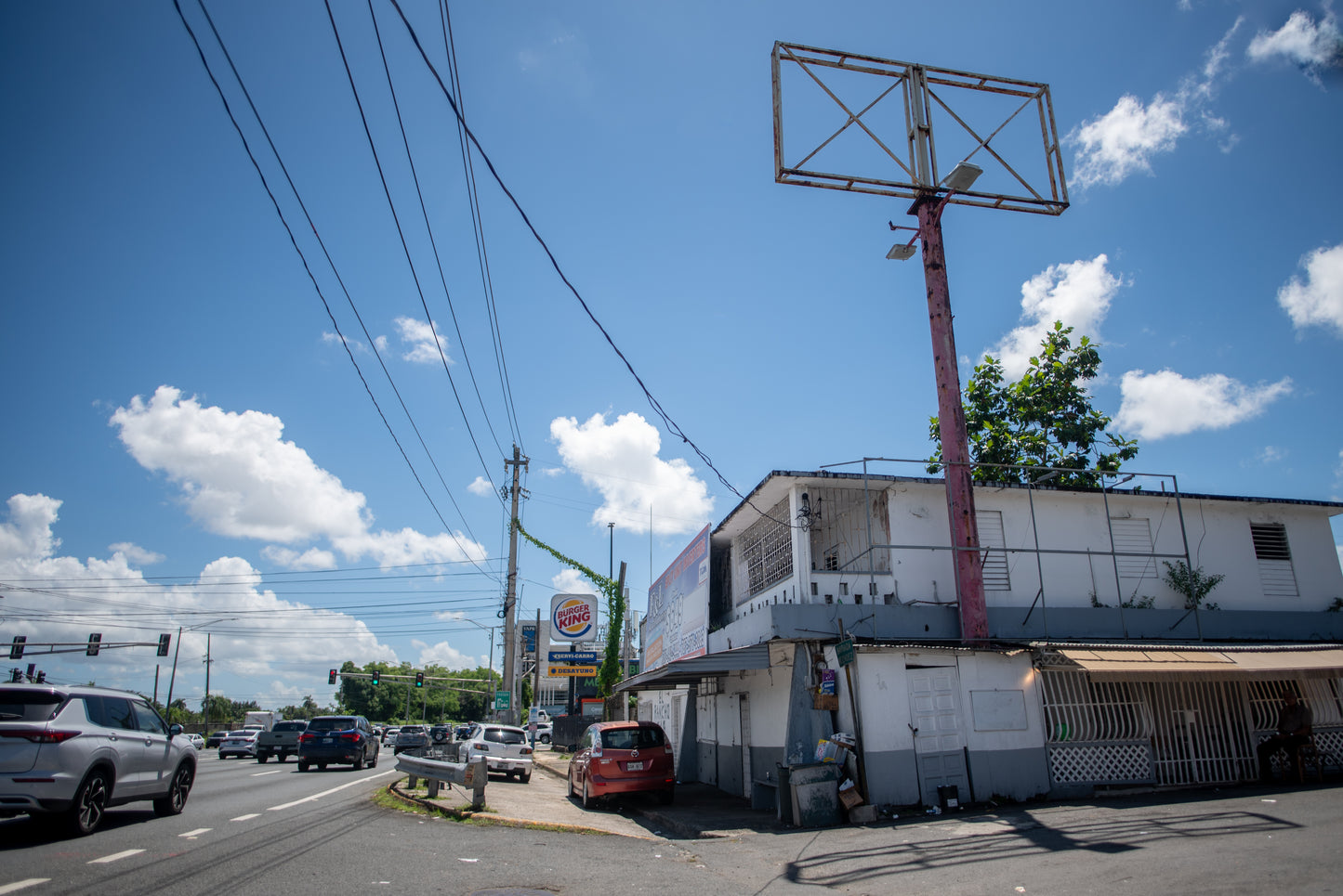 Guaynabo - Espacio de Publicidad - Cerca de Santa Maria Shopping