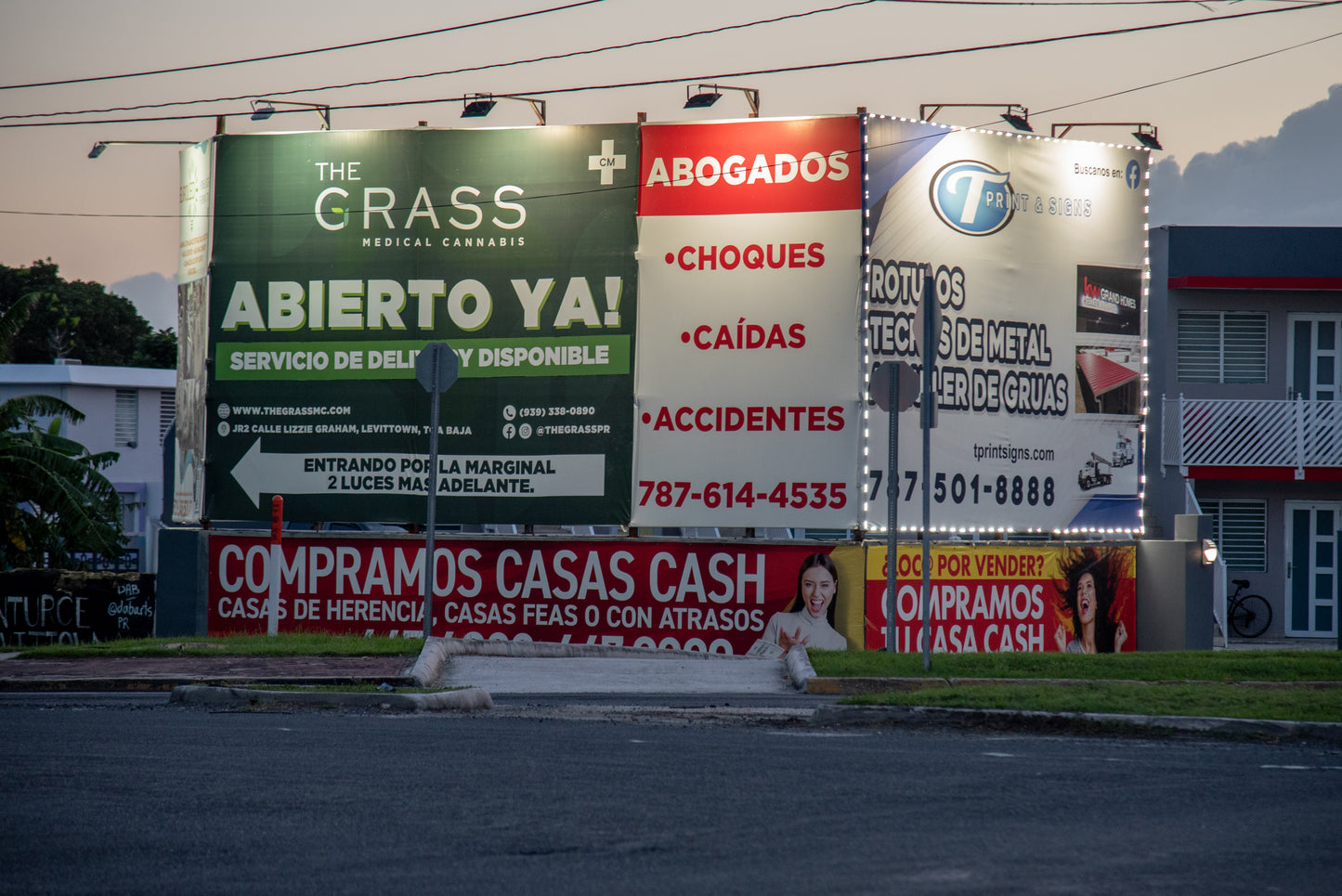 Toa Baja - Espacio de Publicidad - Cruce Levittown